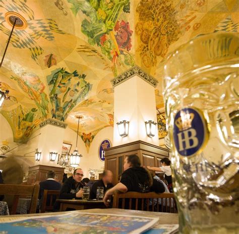 Golden in color, clean, crisp and refreshing but with a bit more hops added for a satisfying flavor. 425. Jubiläum: Hofbräuhaus will keine Touristenfalle sein ...