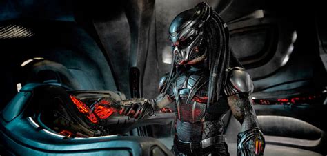 The Predator Footage Reveals Surprising Amount Of Comedy And A Badass