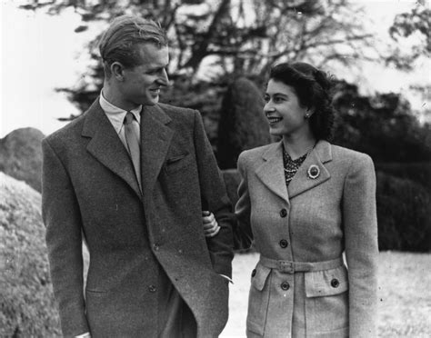 They both attended the 1934 marriage. Queen Elizabeth II Wears A Special Brooch For Her 73rd ...