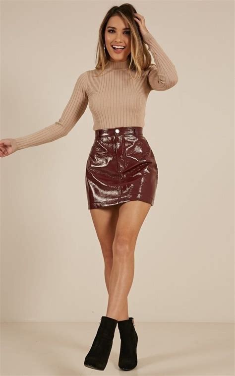 67 Pretty Look With Mini Skirts Fashion That You Must Copy Right Now Leather Skirt Outfit
