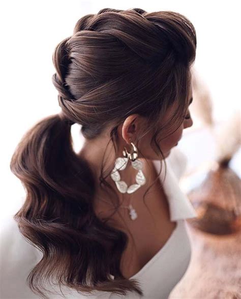 41 Popular Homecoming Hairstyles Thatll Steal The Night Page 3 Of 4