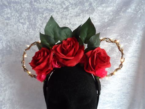 Disney Ears Queen Of Hearts Inspired Mouse Ears Painting The Roses