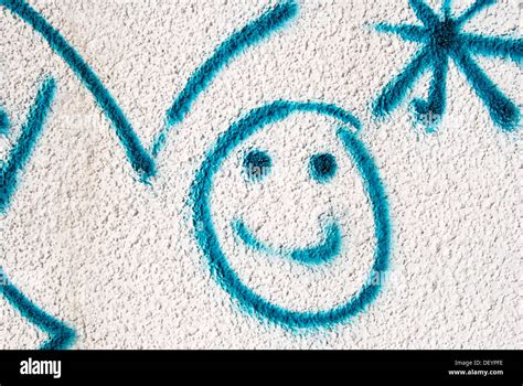 Smiley Graffiti A Wall Hi Res Stock Photography And Images Alamy