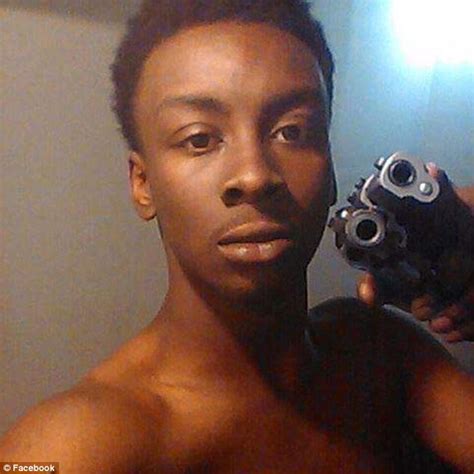 Armed Tyrone Harris Shot By Police In Ferguson Daily Mail Online