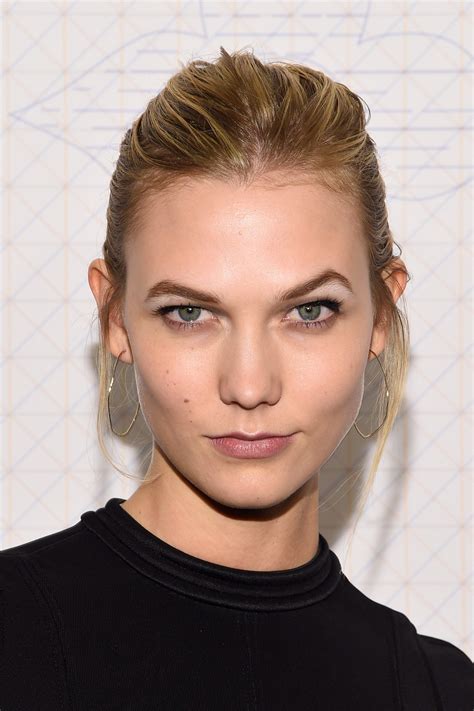 The Beauty Evolution Of Karlie Kloss From The Super Long Hair To The