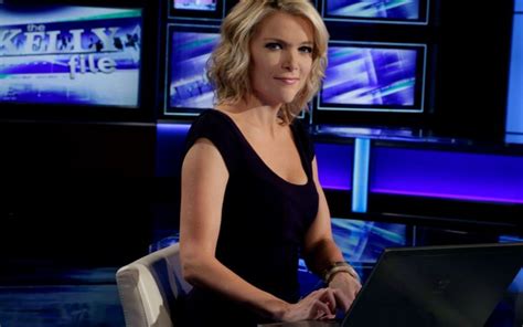 These Female News Anchors Are So Hot Youll Watch News For Them