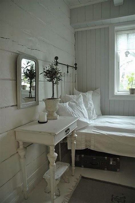 You wouldn't want to hear every footstep going down the hallway if you were in a bedroom sleeping. Rustic Farmhouse Bohemian Decorating Ideas (13 (With ...