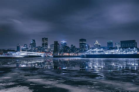 Montreal Canada On Cold Winter Night Winter Night Cold Winter Montreal