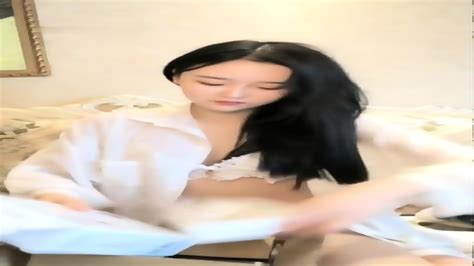 Busty Chinese Camgirl Shaves Her Pussy Eporner