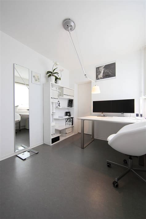 Learn to love mondays with modern home office design ideas. 16 Stimulating Modern Home Office Designs That Will Boost ...