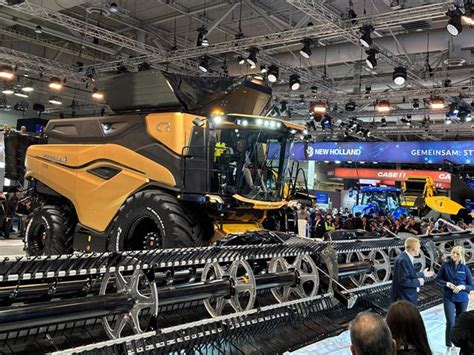 New Holland Rolls Out New Overhauled Cr11 Combine