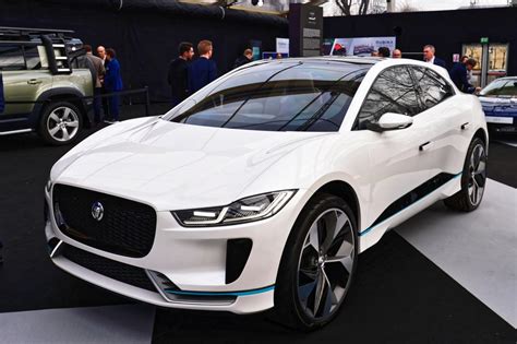Jaguar To Turn All Electric By 2025 Land Rover Evs Start In 2024