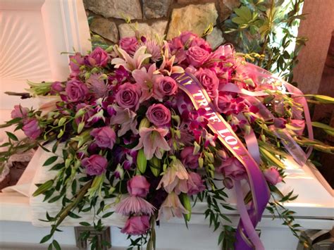 Learn how to make a open casket spray funeral arrangement with fresh flowers. Pin by Blooming Canyon on Sympathy | Casket flowers ...