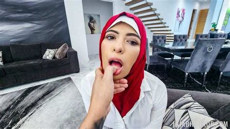 Порно видео Зрелая арабка с большой жопой любит трахаться раком