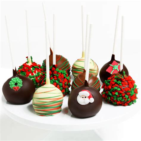 I really don't go in for making cakes that you're soon going to…. Christmas Cake Pops by Strawberries.com