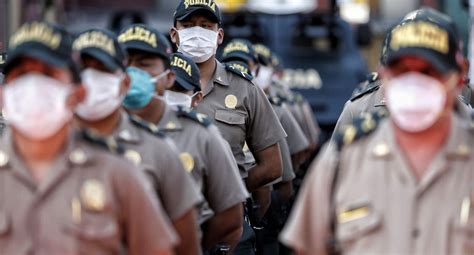 Policía Nacional Del Perú A La Policía Se La Respeta Y Protege