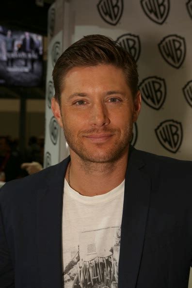 'Supernatural' Star Jensen Ackles Rock Out At VegasCon! Which Of The CW Show's Alums Joined Him ...