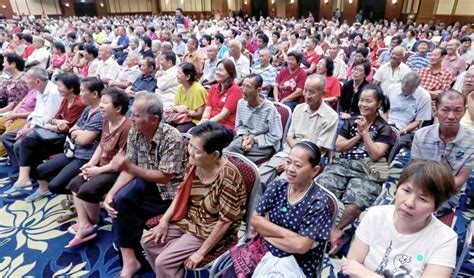 With the estimation that 7.2 per cent of the population will be 65 and older … read more. Plans underway to deal with M'sia becoming aging nation by ...