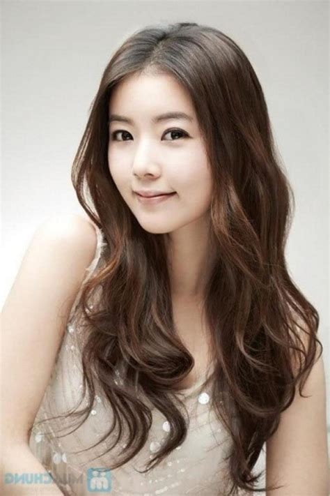 15 Best Korean Hairstyles For Girls
