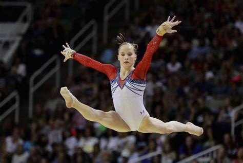 The Best Female Gymnasts Of All Time Female Gymnast Gymnastics Images Gymnastics