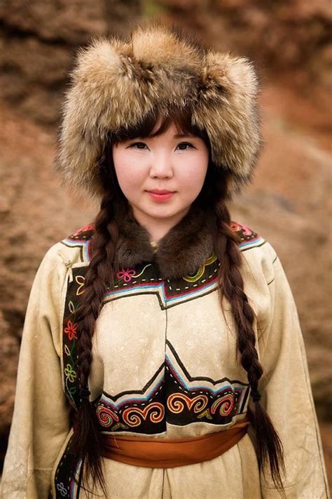 Travelers Photos Capture The Beautiful Diversity Of Remote Cultures