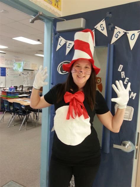 We've compiled a list of 73 quick and easy costume ideas for boys and girls. Reading Week Costume Ideas! | Book characters dress up ...