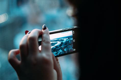 Fotos Gratis Smartphone Mano Niña Mujer Tecnología Fotografía