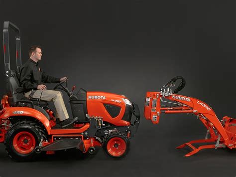 Kubota Bx23s Review How It Compares To The Bx25d Douglas Lake