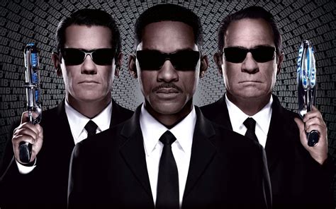 Review Men In Black 3 Everything Action