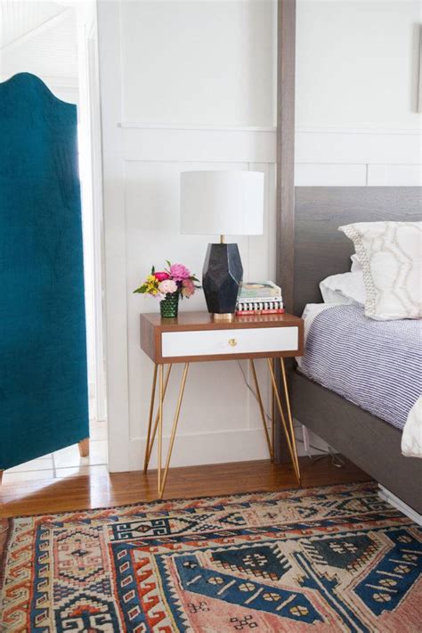 Quick And Chic Tips For Styling Your Bedside Table This Is Essential