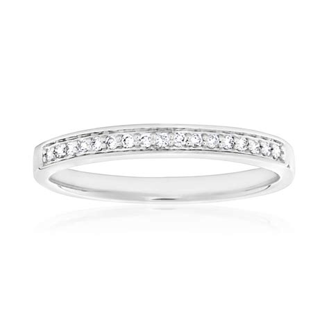 9ct White Gold Diamond Ring Set With 7 Brilliant Cut Diamonds 25255531