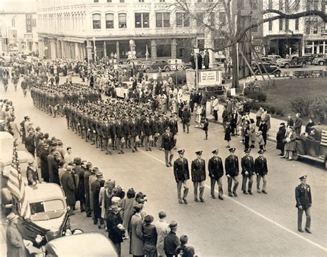 Erwin Mast In V E Day Parade 1945 Parade At Huron And Mai Flickr