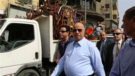 محافظ القاهرة يحذر من الكارو ويعاقب عاملا في جولة ميدانية - مصر - الوطن