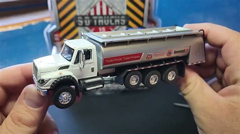 Unboxing Greenlight Sd Trucks Series 15 Youtube