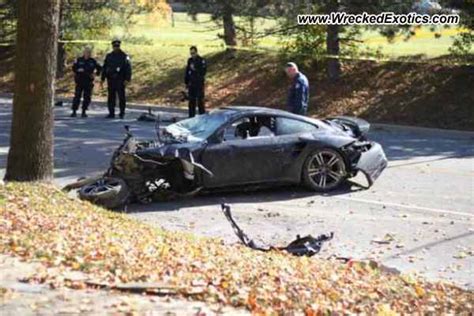 Porsche 991 Wrecked Scarborough Canada Photo 2
