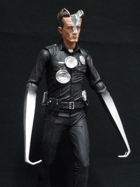 He is made from mimetic polyalloy and has the ability to shapeshift. BabesInToyland: T-1000 - Pescadero Hospital (6-inch Neca)