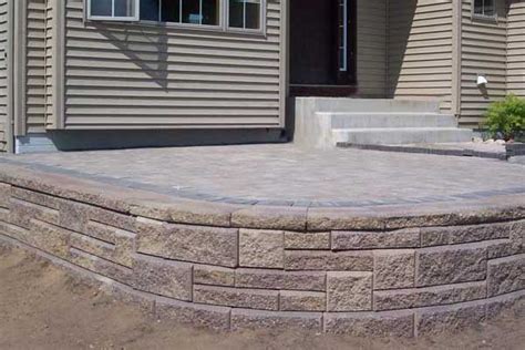 How To Build A Raised Patio With Retaining Wall Blocks