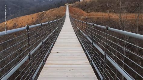 Insanely Long Pedestrian Bridge Opens In Tennessee