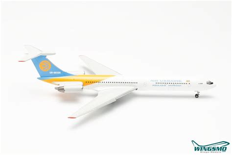 Herpa Wings Air Ukraine Ilyushin Il M Ur Wingsmo Com