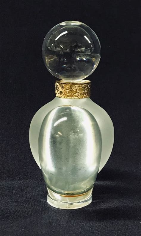 Vintage Lalique Perfume Bottle Made For Nina Riccis Fragrance Farouche