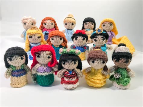 Mini Disney Princess Amigurumi - YARN GEEK MAKES | Bichinhos de croche