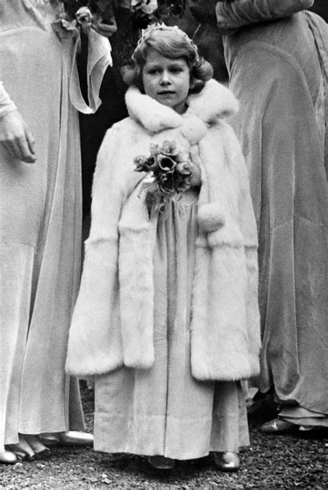 30 Rare Photos Of Queen Elizabeths Early Life