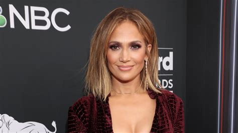 Jennifer Lopez Net Worth And Complete Bio