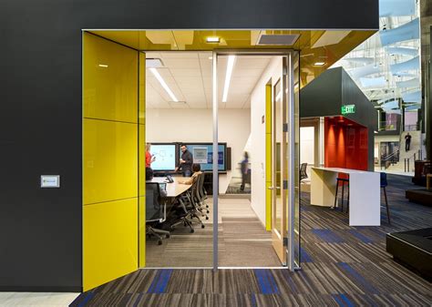 Microsoft Offices - San Francisco - Office Snapshots
