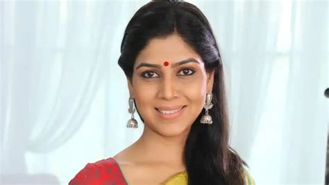 Sakshi Tanwar Makes A Rare Public Appearance With Her Daughter Dityaa As They Attend A Birthday