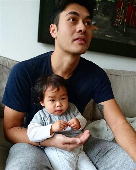 See, even henry golding remembers his roots. 'Crazy Rich Asians' Has Found a Lead Actor and He's Daddy AF