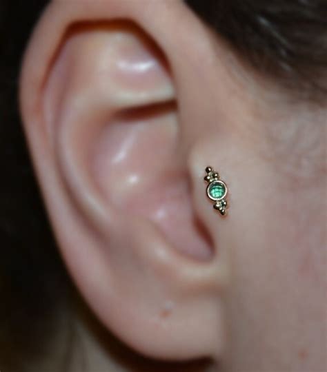 2mm Emerald TRAGUS STUD Tragus Earring Gold Nose Ring