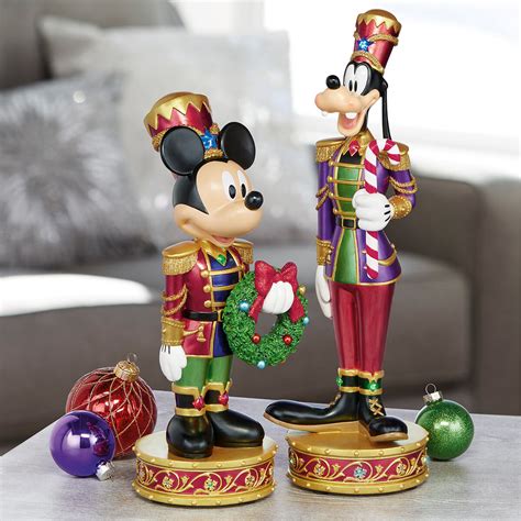 Disney 151 Inches 385cm Christmas Mickey And Goofy Nutcrackers With