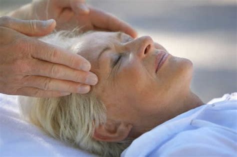 Bienfaits Du Massage Pour Séniors Et Précautions à Prendre ️
