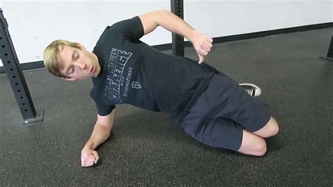 Kneeling Side Plank Core And Hip Strength Youtube